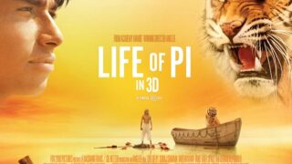 ملصق فيلم "Life of Pi" بثلاثية الأبعاد يعرض شخصًا ونمرًا وقاربًا عند غروب الشمس.