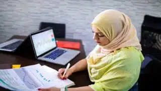 صورة مقال 20 قاعدة لحقوق وواجبات العمل في الاقتصاد الإسلامي